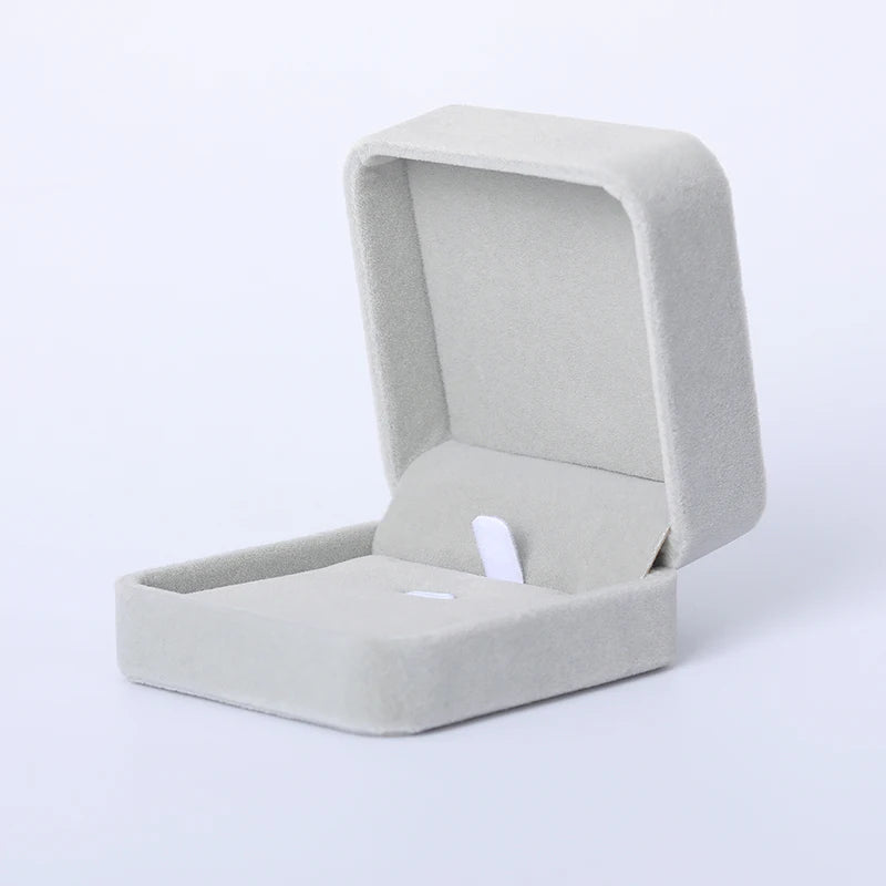 H084a65ed5a7445788ff97bd81489941ca